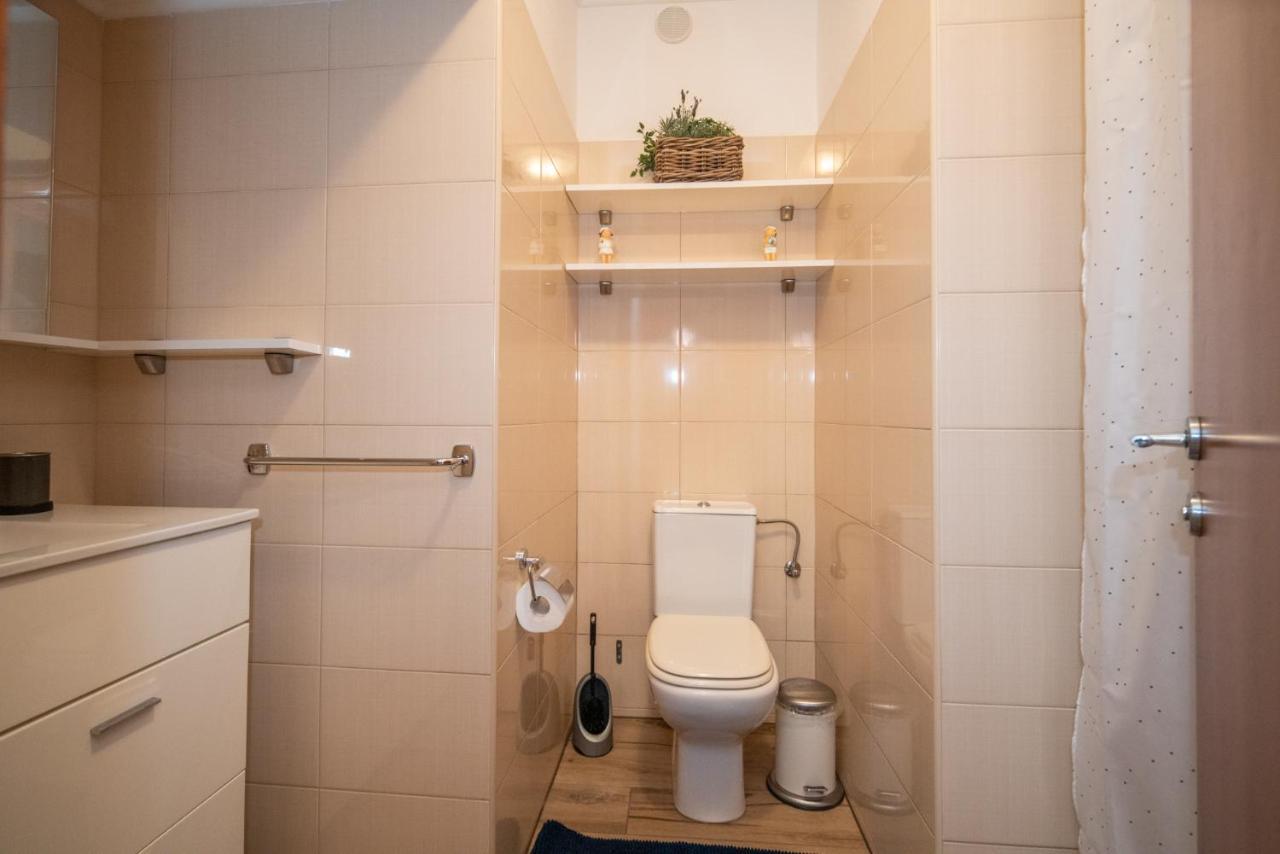 Apartmani Mara Pakostane Luaran gambar